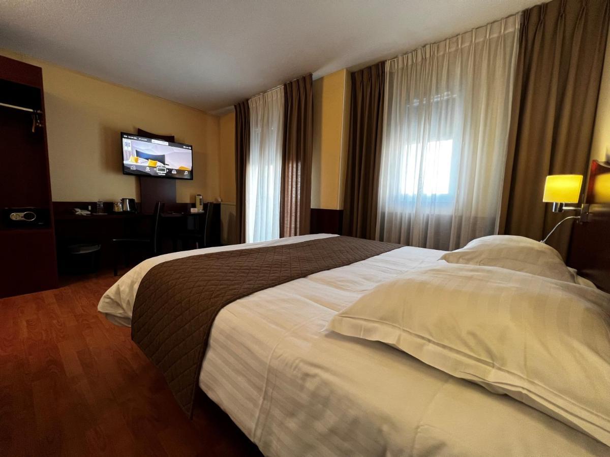 Hotel Logis Center